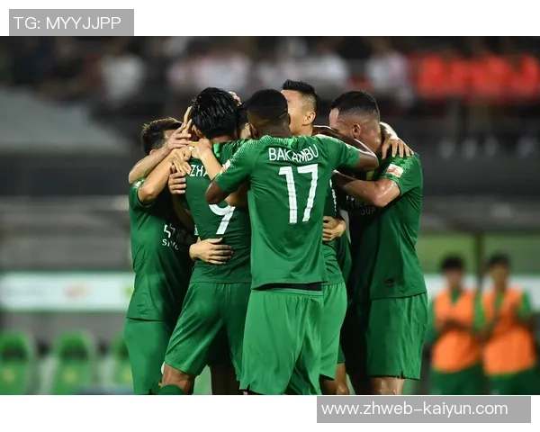 恒大与国安巅峰对决海报揭晓激情碰撞即将上演